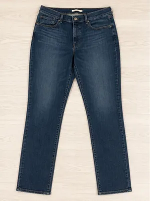 Levi's Signature Women's Mid-Rise Straight Denim Jeans Dark Wash 16 Blue thumbnail 3