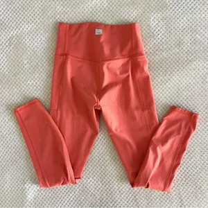 Vuori Women's Coral Leggings thumbnail 5