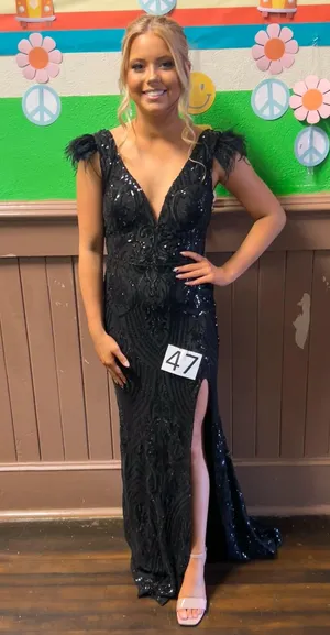 Windsor Black Sequin Prom Dress thumbnail 1