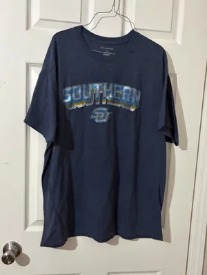 Champion College shirt  thumbnail 1