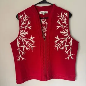 Vintage 100% Boiled Wool Red Embroidery Snowflake Vest Size L thumbnail 1