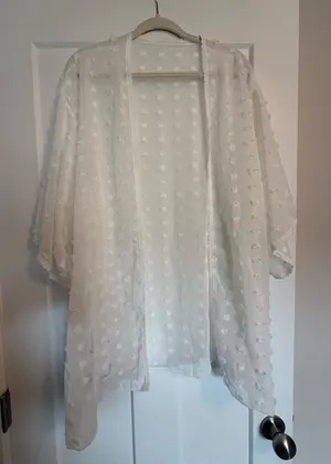 White polka dot Size XL thumbnail 1