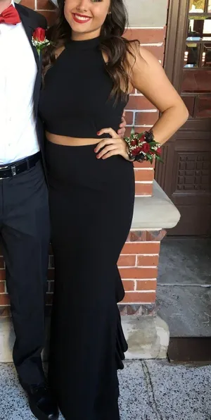 Windsor Black Prom Dress thumbnail 1