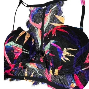PINK Victorias Secret Push‎ Up Bra 34B Black Lace Floral Racerback Front Closure thumbnail 5
