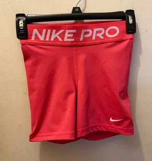 (Xs) Nike pros thumbnail 1