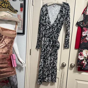 Diane‎ Von Furstenberg DVF x Target Sea Spots Midi Wrap Dress Minimalist Chic thumbnail 2