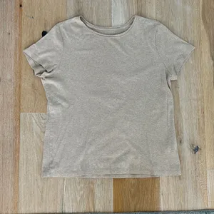Tan short sleeve t-shirt thumbnail 1