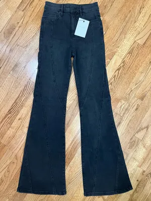 Hidden Flare Jeans thumbnail 1