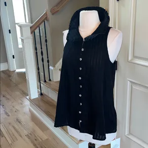 Black Cotton Sleeveless Flowy Button Up Blouse New thumbnail 6