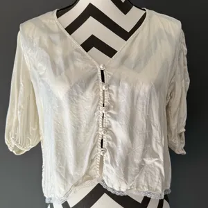 WILFRED Blouse Pearl Button Puff‎ Sleeve Lace Trim White Small thumbnail 1