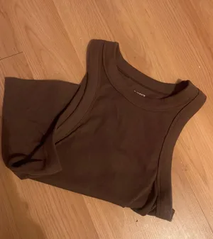 Old Navy Tanktop thumbnail 1