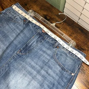 1822 Denim NEW Denim Blue Jean Skirt NWT Frayed Hem Mini Short thumbnail 8