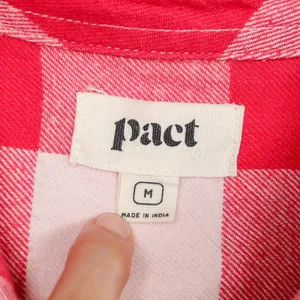 Pact Organic Cotton Mila Flannel Shirt Women M Red White Gingham Plaid Button Up thumbnail 3