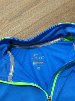Medium Nike quarter zip pullover running/golf thumbnail 5