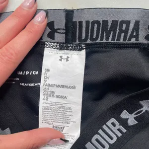 Under Armour Spandex Shorts thumbnail 4