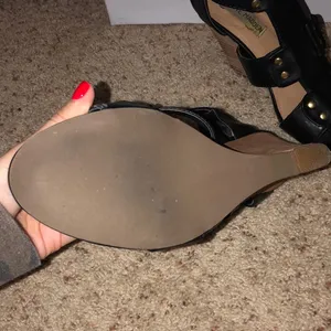 MOVING SALE!! Steve Madden wedges thumbnail 3