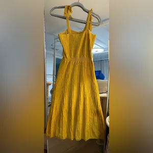 NEW Yellow Ribbed Tie Straps Square Neck Summer Knit Dress M thumbnail 4