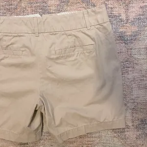 NWOT 100% Cotton 6” Inseam Classic Khaki Chino Shorts thumbnail 8