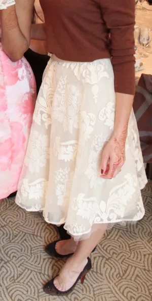 Ivory Tuelle Skirt Sz S thumbnail 1