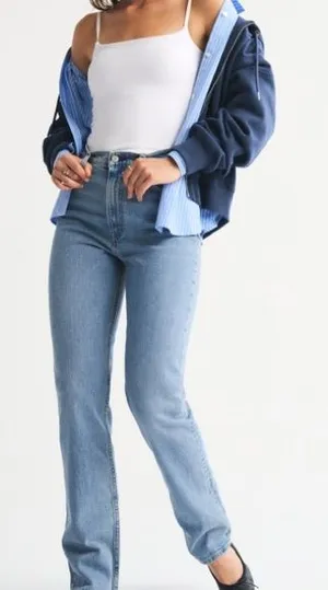 Abercrombie & Fitch 90’s Slim Straight Ultra High‎ Rise Long Denim Jeans thumbnail 1