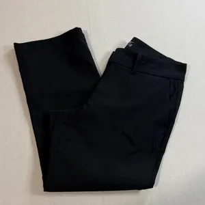 Nike Women's Dark Black Capris thumbnail 2