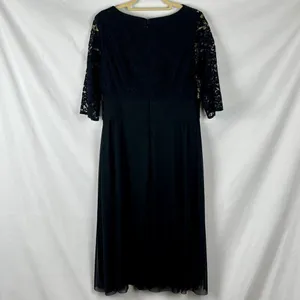 Leslie Fay Black Lace Ruched Waistline Elbow Sleeve Dress 12 thumbnail 2