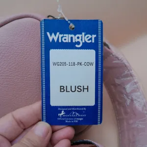 Wrangler Pink Cow Print Crossbody Camera Bag Western Montana West‎ Guitar Strap thumbnail 4