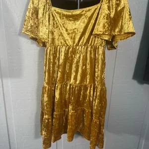 All In Favor Flutter Sleeve Crushed Velvet Minidress Size Small NWOT thumbnail 5