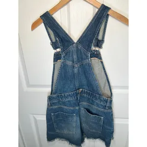 We The Free Denim Shortalls 4 Blue Zip Front Raw Hem‎ Distressed Overalls thumbnail 5