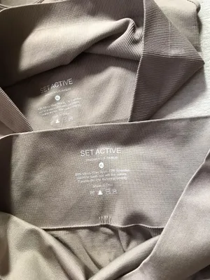 Set Active Leggings & Matching Bra thumbnail 3