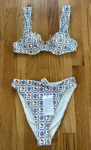 NWT Dippin’ Daisys Bikini Set in Palermo Print size Small thumbnail 1