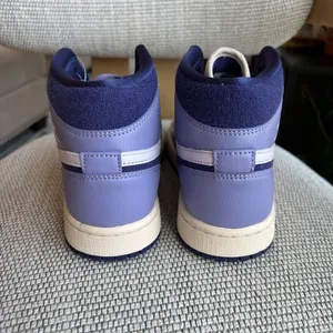 Nike Air Jordan 1 Med SE High Top Sneakers in Purple NWOB thumbnail 6