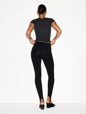 BNWT Skims The Essential Pants High Waist Stirrup Pants Obsidian S thumbnail 3