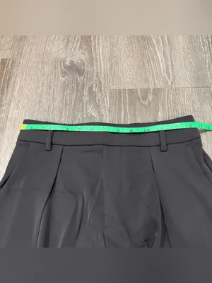 NWT Halara Black Flow Pleated High Rise Shorts thumbnail 6