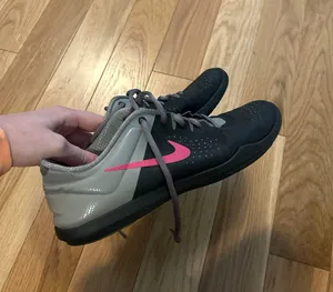 Nike Sneakers thumbnail 1
