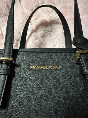 Michael Kors Handbag thumbnail 2