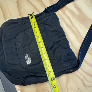 The North Face Quilted Crossbody Messenger Bag Black Nylon ABKZ T196 T596 Unisex thumbnail 11