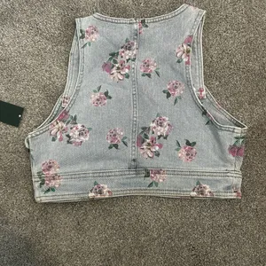 Wild Fable Floral Denim Crop Top thumbnail 4