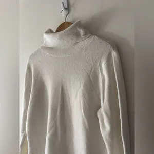 J. Crew White Wool Blend Turtleneck‎ Sweater Button Detail thumbnail 3