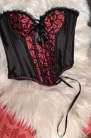 Seductive Lace thumbnail 1