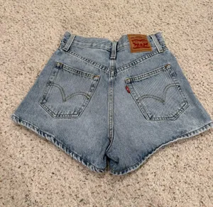 Levi’s Denim Shorts thumbnail 2