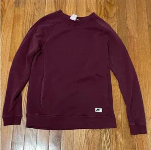 Women’s Nike Crew Neck Sweatshirt XS thumbnail 1