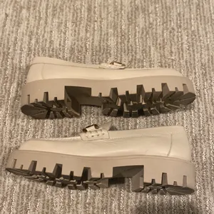 Zara chunky flats thumbnail 4