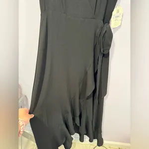 Altar’d‎ State long black vneck dress thumbnail 4