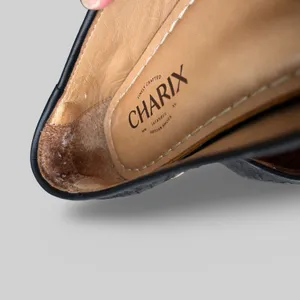 Charix Women’s Black Scales Embossed Leather Loafers Slip-On Flats Size 36 READ thumbnail 9