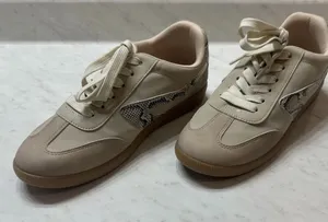 Dolce Vita Quantum Womens Size 9 Beige Snake Print Lace Up Comfort Sneakers thumbnail 1