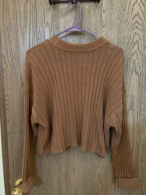 American Eagle Outfitters Sweater thumbnail 2