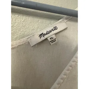 White madewell linen tank top with side button detail women's XL thumbnail 2