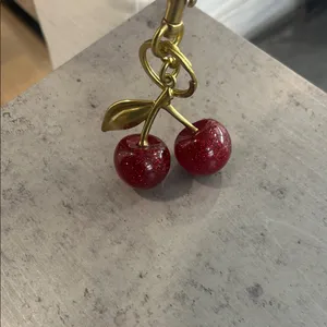 Cherry Bag Charm Red Sparkly Resin‎ Gold Hardware thumbnail 4