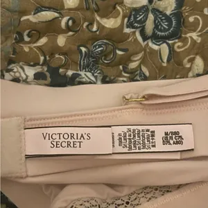 Victoria’s Secret Incredible Bralette Pink Size Medium thumbnail 5
